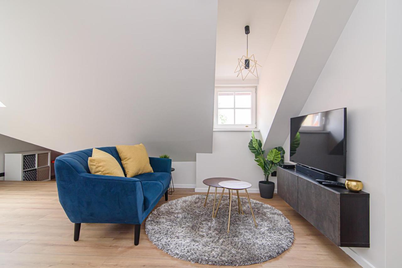 Zydu Str Two Bedrooms By Urban Rent * VNO