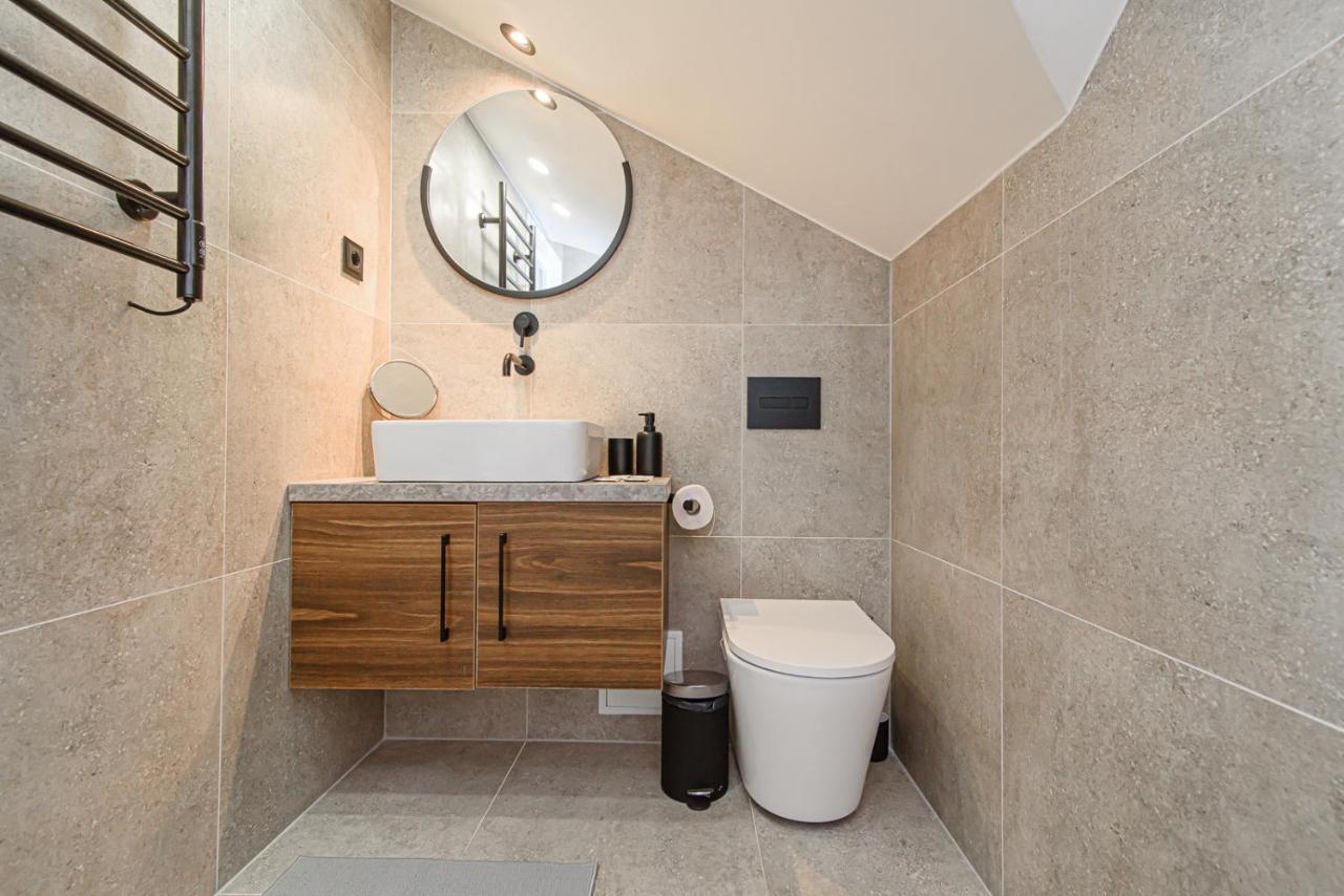 Zydu Str Two Bedrooms By Urban Rent Apartment